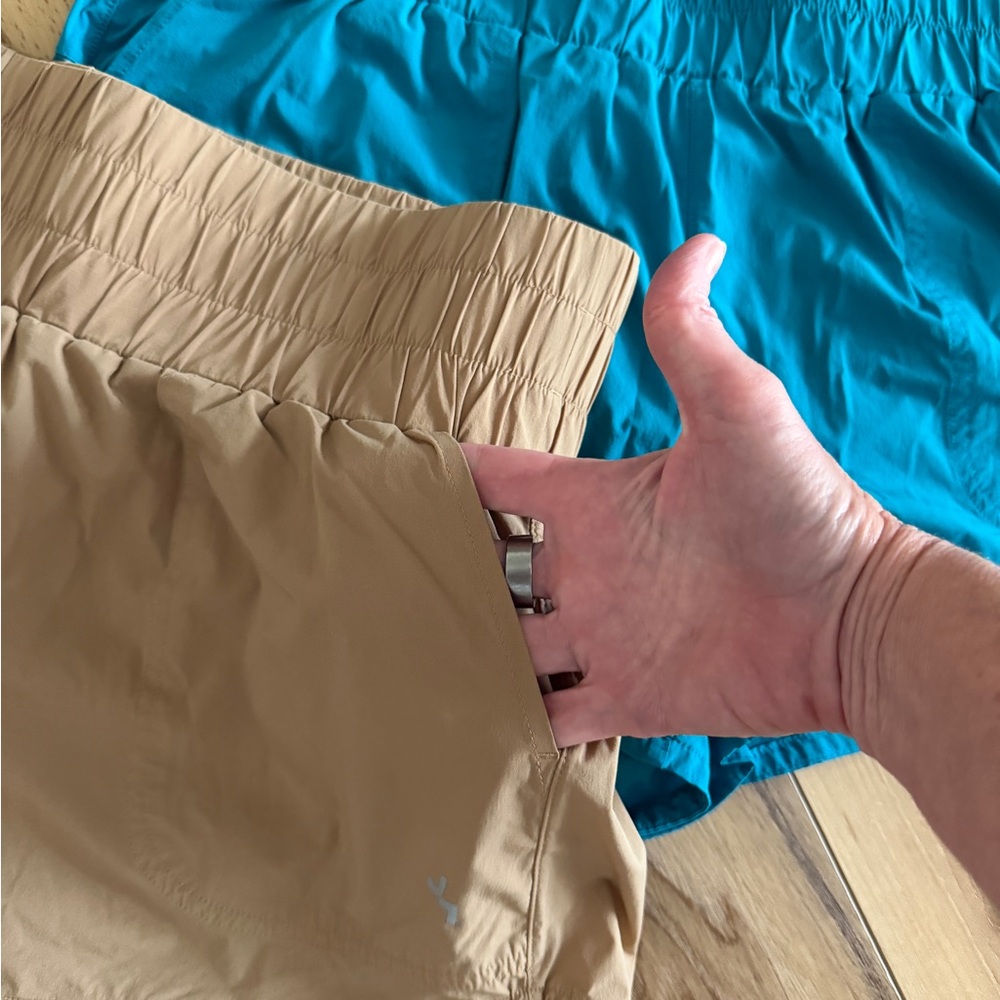 JoyLab High Waist Shorts - Tan & Bright Blue Size Medium - Picture 3 of 7